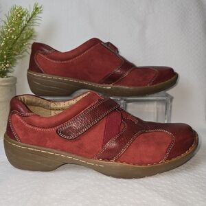 Sofft Red Leather And Suede Slip On Shoe with Velcro Strap Womens Size 6.5 EUC
